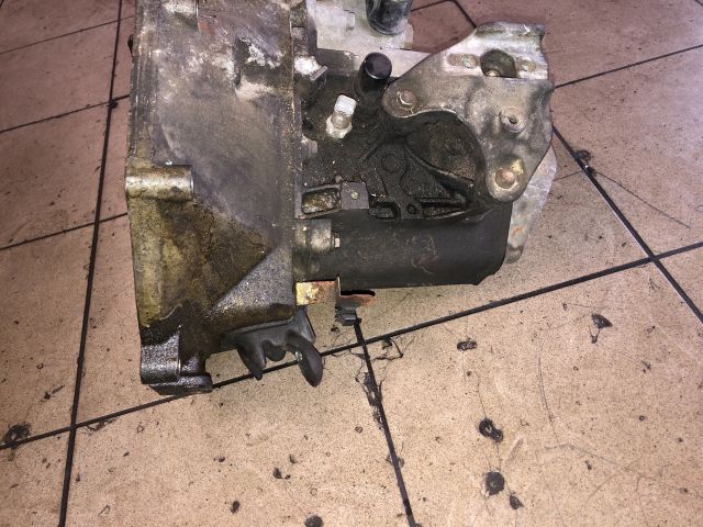 bontott PEUGEOT 207 Váltó (Mechanikus)