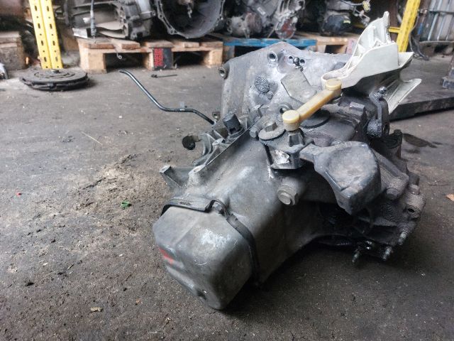 bontott PEUGEOT 207 Váltó (Mechanikus)