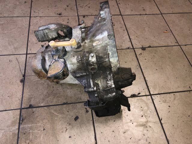 bontott PEUGEOT 207 Váltó (Mechanikus)