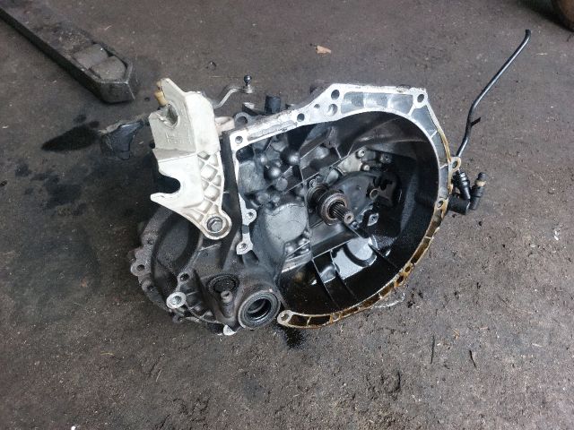 bontott PEUGEOT 207 Váltó (Mechanikus)