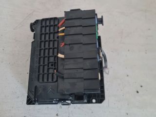 bontott PEUGEOT 207 Biztosítéktábla Motortér