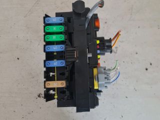 bontott PEUGEOT 207 Biztosítéktábla Motortér