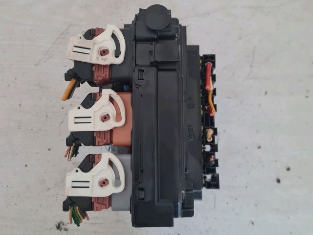 bontott PEUGEOT 207 Biztosítéktábla Motortér