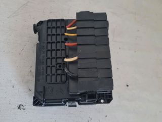 bontott PEUGEOT 207 Biztosítéktábla Motortér