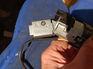 bontott PEUGEOT 207 Gyújtáskapcsoló