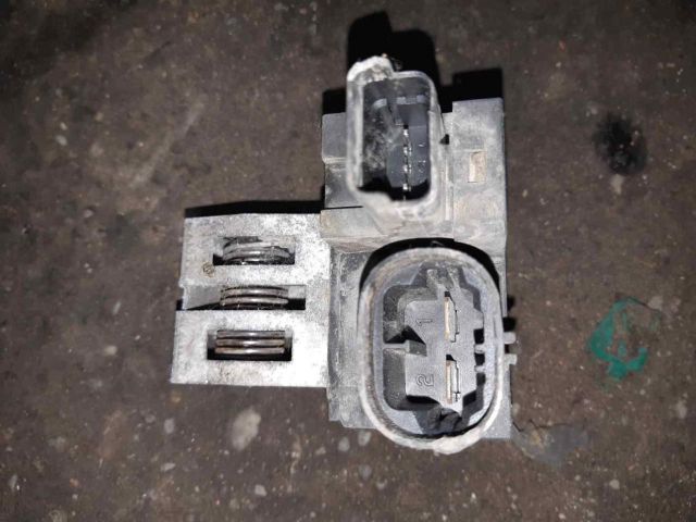 bontott PEUGEOT 207 Hűtőventilátor Relé