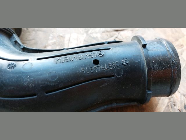 bontott PEUGEOT 207 Légbeömlő Cső