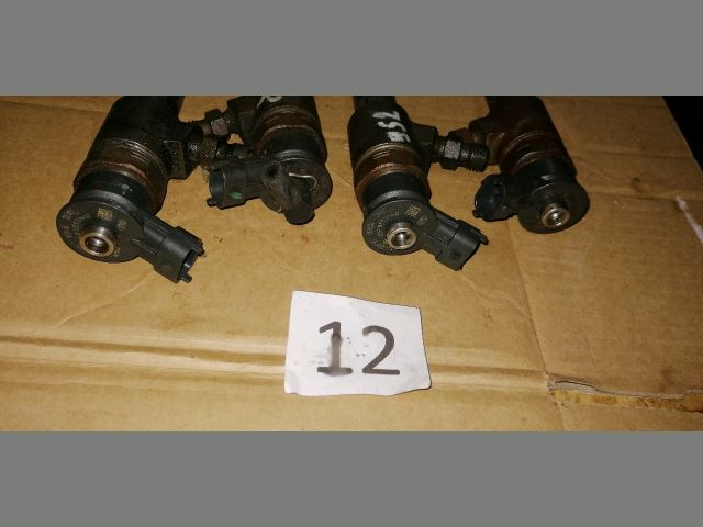 bontott PEUGEOT 207 Porlasztó Sor / Híd