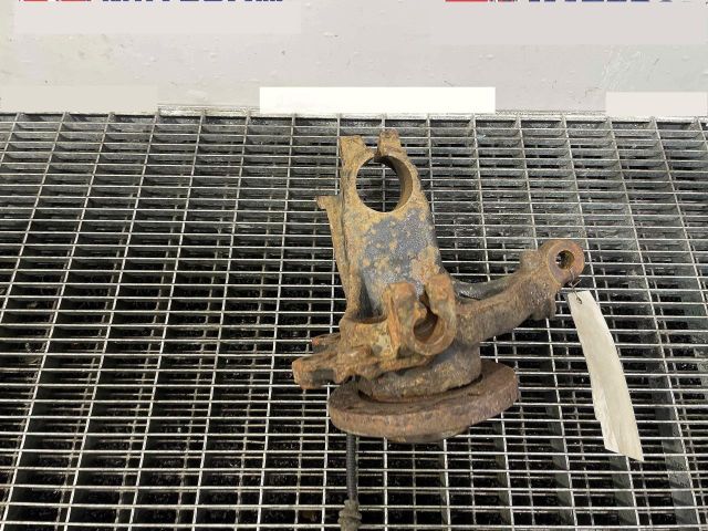 bontott PEUGEOT 207 Jobb első Csonkállvány