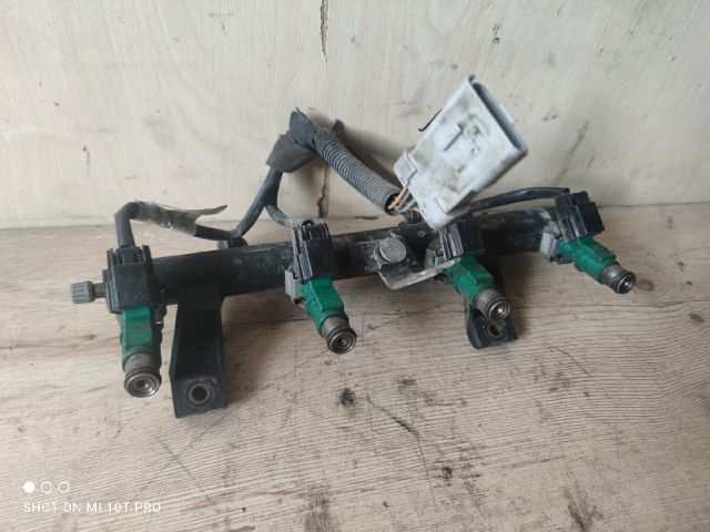 bontott PEUGEOT 207 Porlasztó Sor / Híd