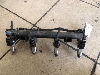 bontott PEUGEOT 207 Porlasztó Sor / Híd