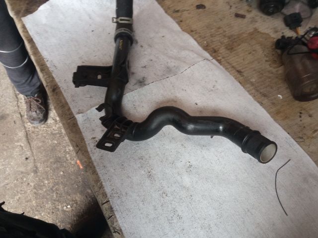 bontott PEUGEOT 207 Vízcső