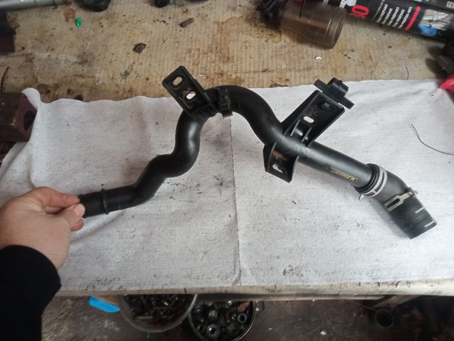 bontott PEUGEOT 207 Vízcső