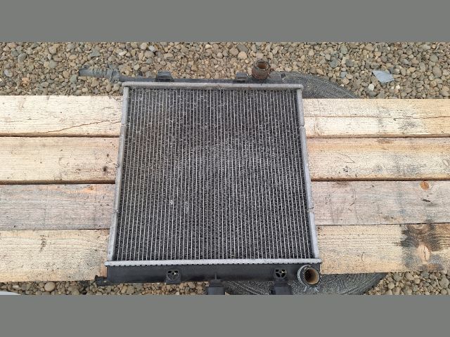 bontott PEUGEOT 207 Vízhűtő Radiátor (Klímás)