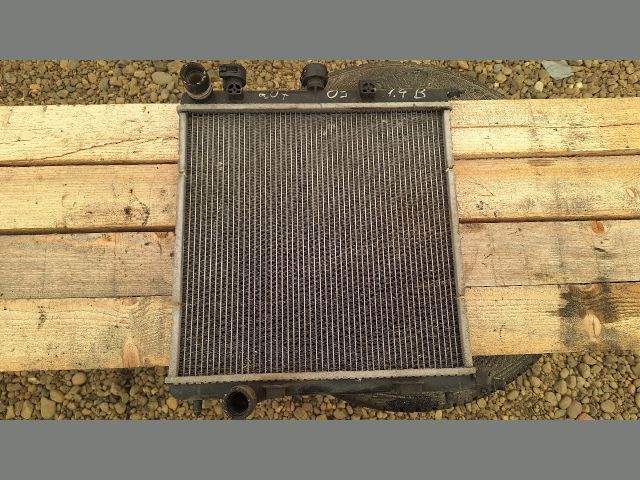 bontott PEUGEOT 207 Vízhűtő Radiátor (Klímás)