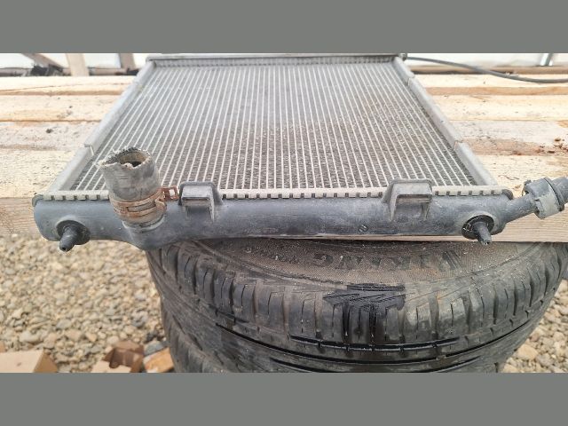 bontott PEUGEOT 207 Vízhűtő Radiátor (Klímás)