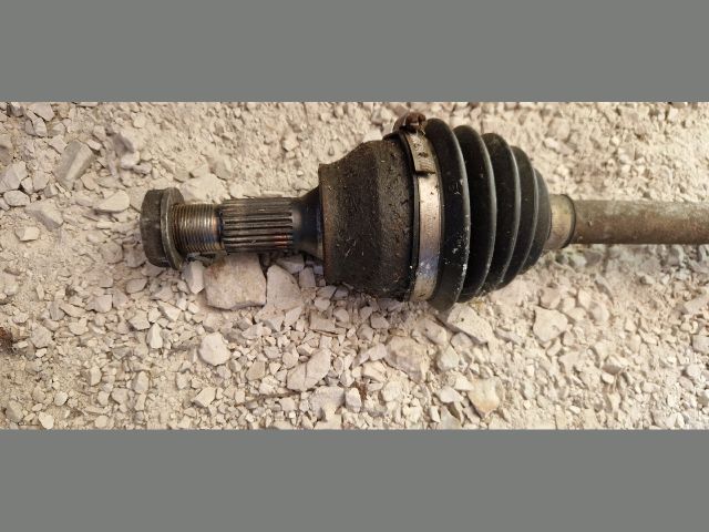 bontott PEUGEOT 207 Bal Féltengely