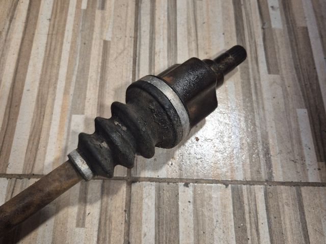 bontott PEUGEOT 207 Bal Féltengely