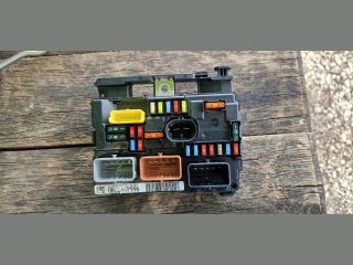 bontott PEUGEOT 207 Biztosítéktábla Motortér