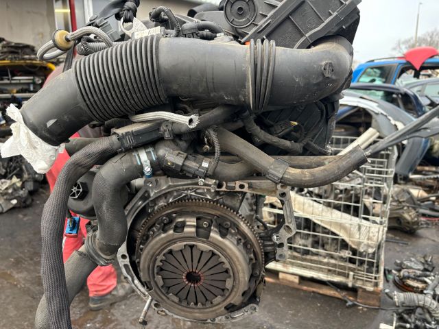 bontott PEUGEOT 207 Komplett Motor (Segédberendezésekkel)