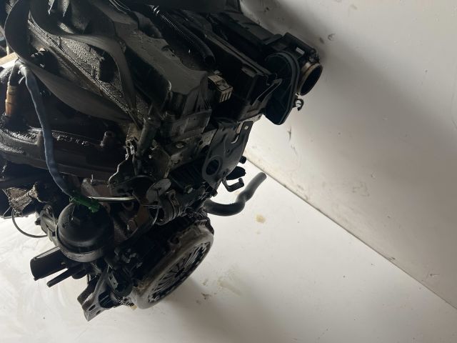 bontott PEUGEOT 207 Motor (Fűzött blokk hengerfejjel)