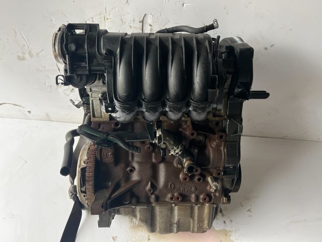 bontott PEUGEOT 207 Motor (Fűzött blokk hengerfejjel)