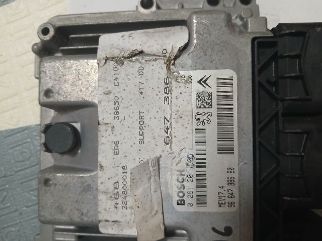 bontott PEUGEOT 207 Motorvezérlő