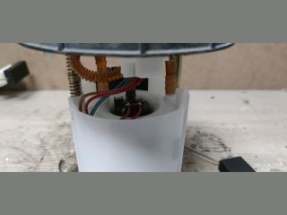 bontott PEUGEOT 207 Üzemanyag Szivattyú