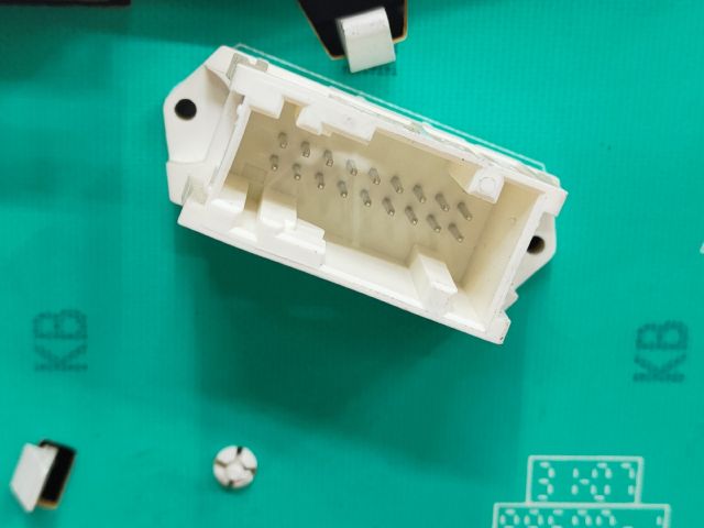 bontott PEUGEOT 207 Kilométeróra