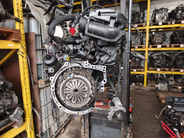 bontott PEUGEOT 207 Komplett Motor (Segédberendezésekkel)