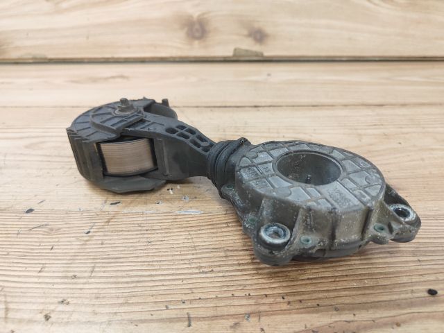 bontott PEUGEOT 207 Szíjfeszítő Görgő