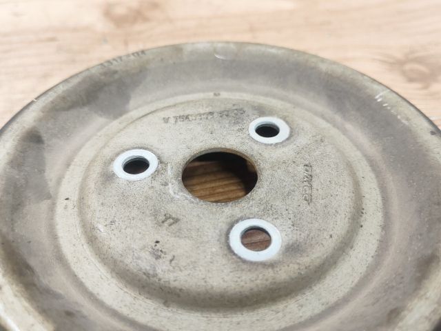 bontott PEUGEOT 207 Vízpumpa Szíjtárcsa