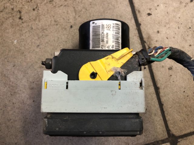 bontott PEUGEOT 207 ABS Kocka