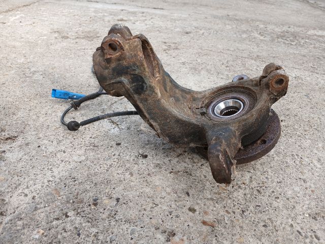 bontott PEUGEOT 207 Bal első Csonkállvány Kerékaggyal