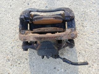 bontott PEUGEOT 207 Bal első Féknyereg Munkahengerrel