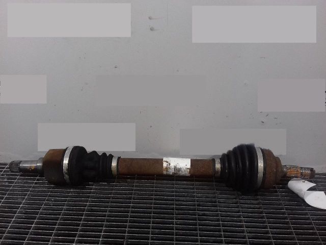 bontott PEUGEOT 207 Bal Féltengely