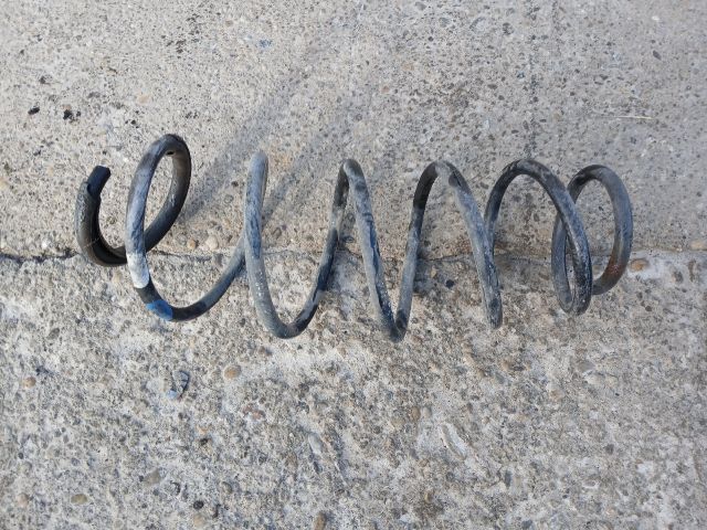 bontott PEUGEOT 207 Első Rugó