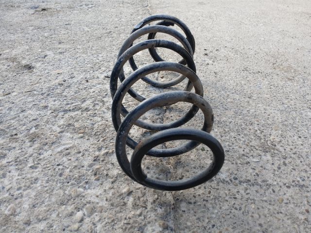 bontott PEUGEOT 207 Első Rugó