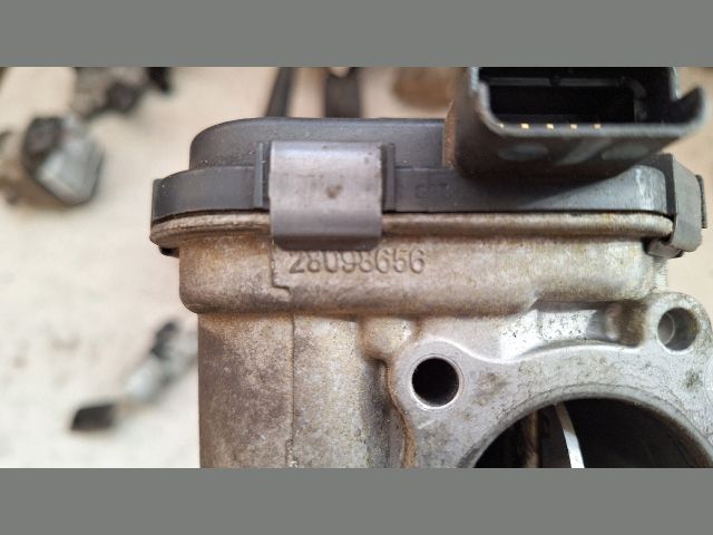 bontott PEUGEOT 207 Fojtószelep (Elektromos)