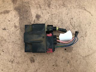 bontott PEUGEOT 207 Hűtőventilátor Relé