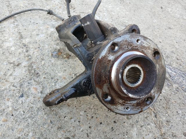 bontott PEUGEOT 207 Jobb első Csonkállvány Kerékaggyal