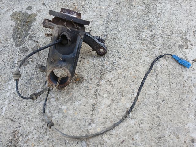 bontott PEUGEOT 207 Jobb első Csonkállvány Kerékaggyal