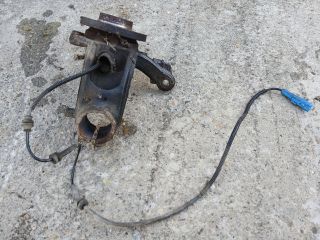 bontott PEUGEOT 207 Jobb első Csonkállvány Kerékaggyal