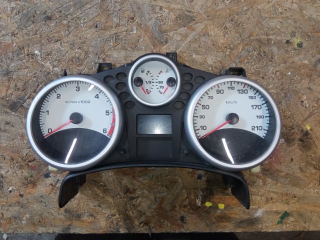 bontott PEUGEOT 207 Kilométeróra