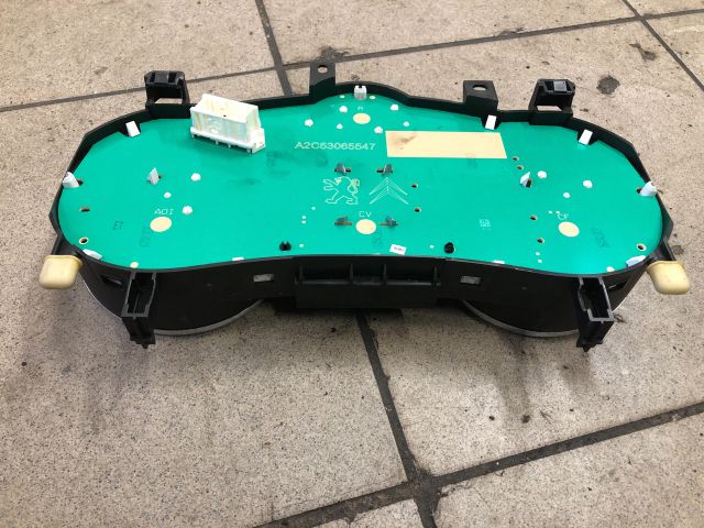 bontott PEUGEOT 207 Kilométeróra