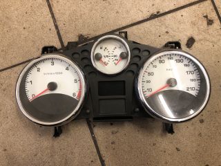 bontott PEUGEOT 207 Kilométeróra