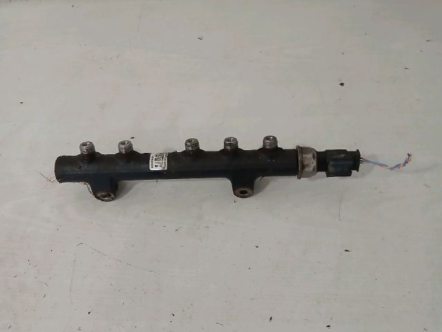 bontott PEUGEOT 207 Közösnyomócső