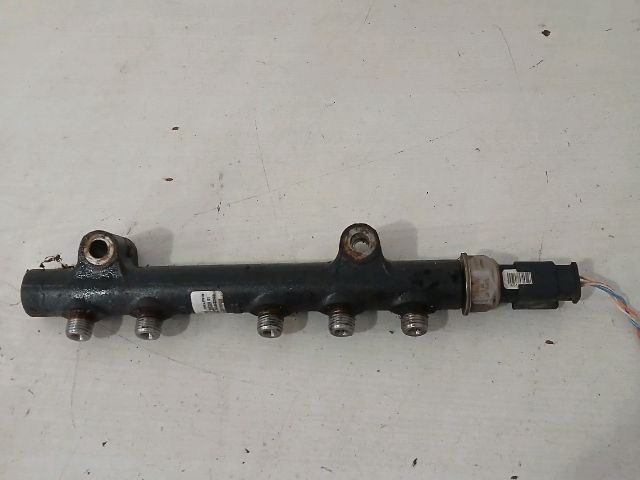 bontott PEUGEOT 207 Közösnyomócső