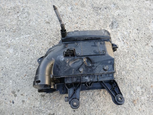 bontott PEUGEOT 207 Légszűrő Ház