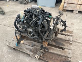 bontott PEUGEOT 207 Motor (Fűzött blokk hengerfejjel)